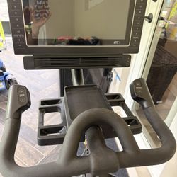 2020 Nordic Track Commercial Studio Cycle S15i