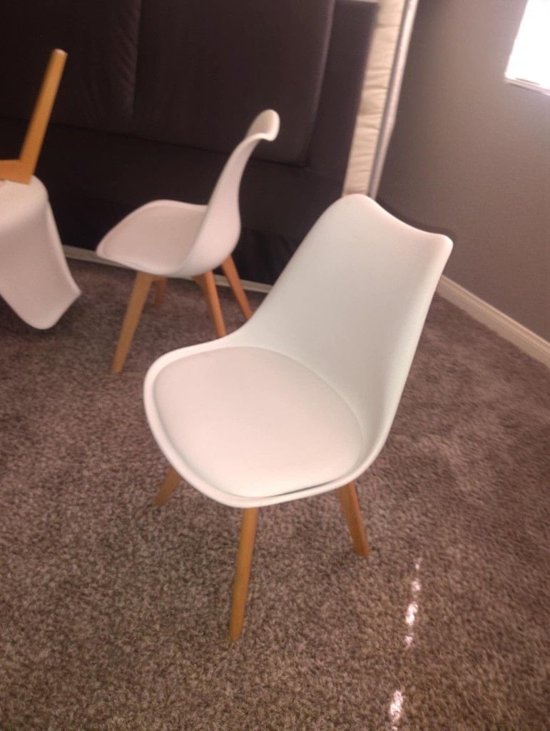 4 White Chairs