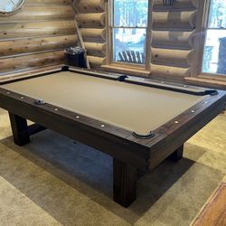Pool Table 8ft( Free Delivery & Set Up )
