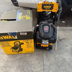 Dewalt by Honda engine 3300 psi  new $350 we localized near usc coliseum