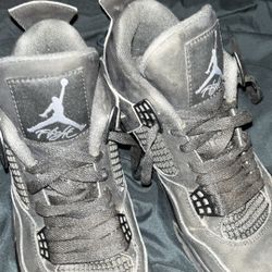 2020 Jordan Retro 4 Black cats Size 9