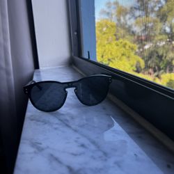 Louis Vuitton Sunglasses LV Waimea Round for Sale in Biscayne