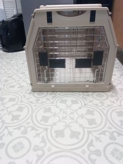 Dog crate