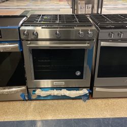 Brand New Kitchen Aid Slide In Gas Range‼️‼️