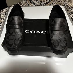Men’s coach shoes  9.5