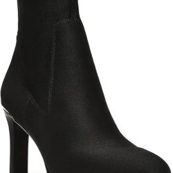 Donald Pliner Italia Heels 