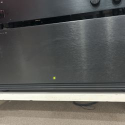 Anthem MCA 30 Power amplifier 3 Channel amp 