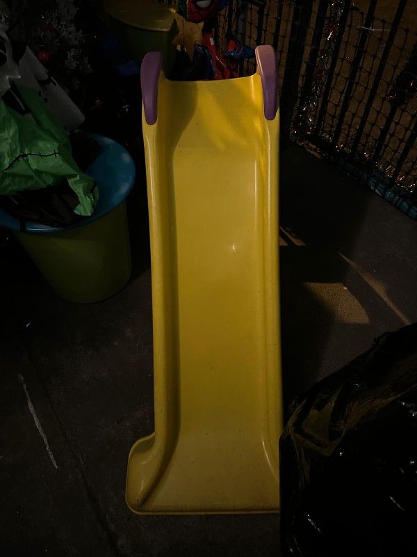 Slide For Kids / Resbaladilla