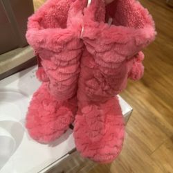New Pink Women’s Slipper Boots Sz 7-8
