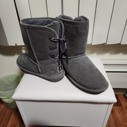 Grey Boots Size 9 Woman