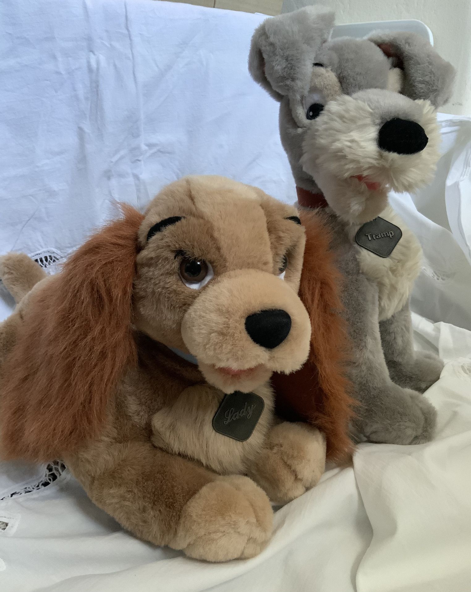 Vintage Disney Store The Lady and the Tramp Plush Pair Stuffed Animals Metal Tag