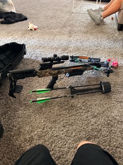 Crossbow with Scope and Arrows