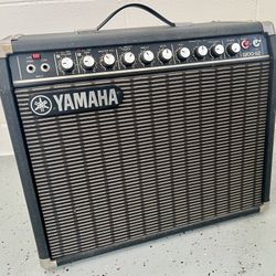 Yamaha G100-112 Guitar amplifier 
