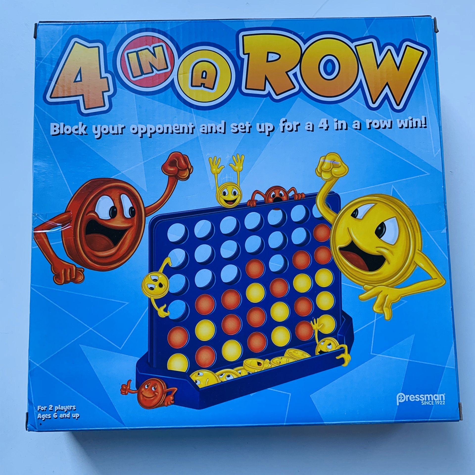 Brand New Sealed 4 in a Row Family Board Game