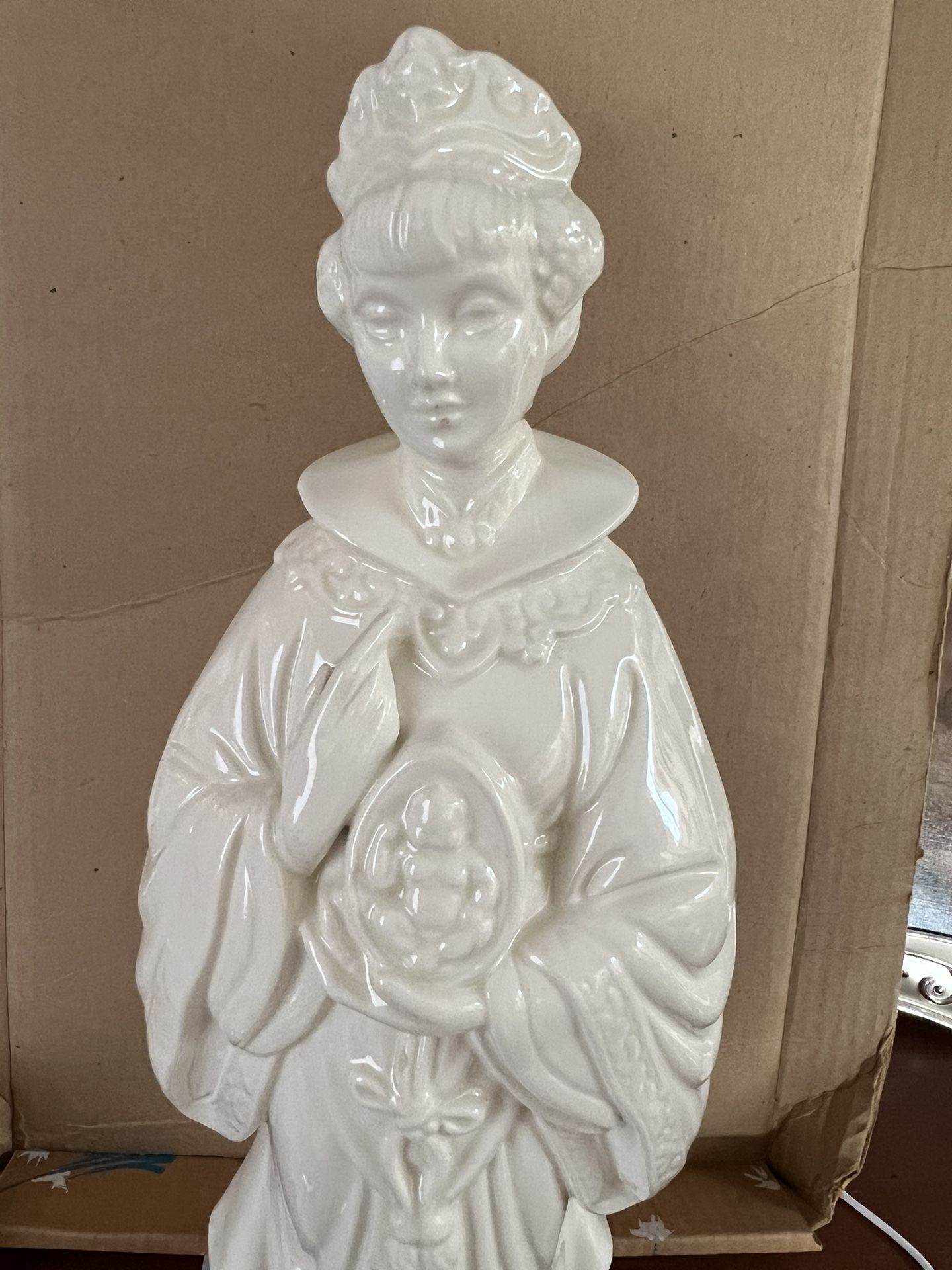 Statue
