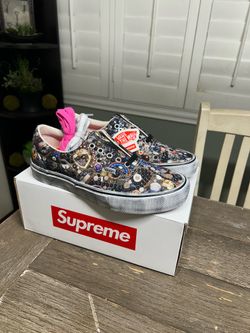 Supreme vans
