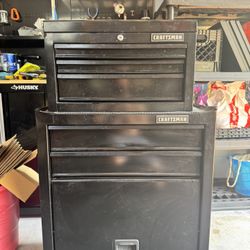 CRAFTSMAN TOOL CENTER BOX LOCKER ON WHEELS