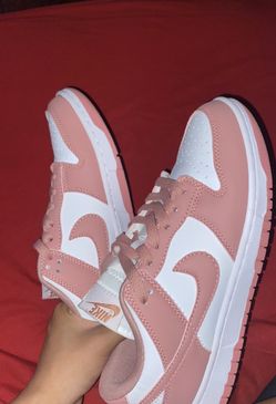 Pink dunks (Rose Whisper)