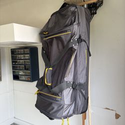 High Seirra Rolling Duffle Bag