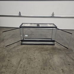 25 Gallon Terrarium 