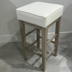 Modern Bar Wooden Stool Chair. Pair, Like New 