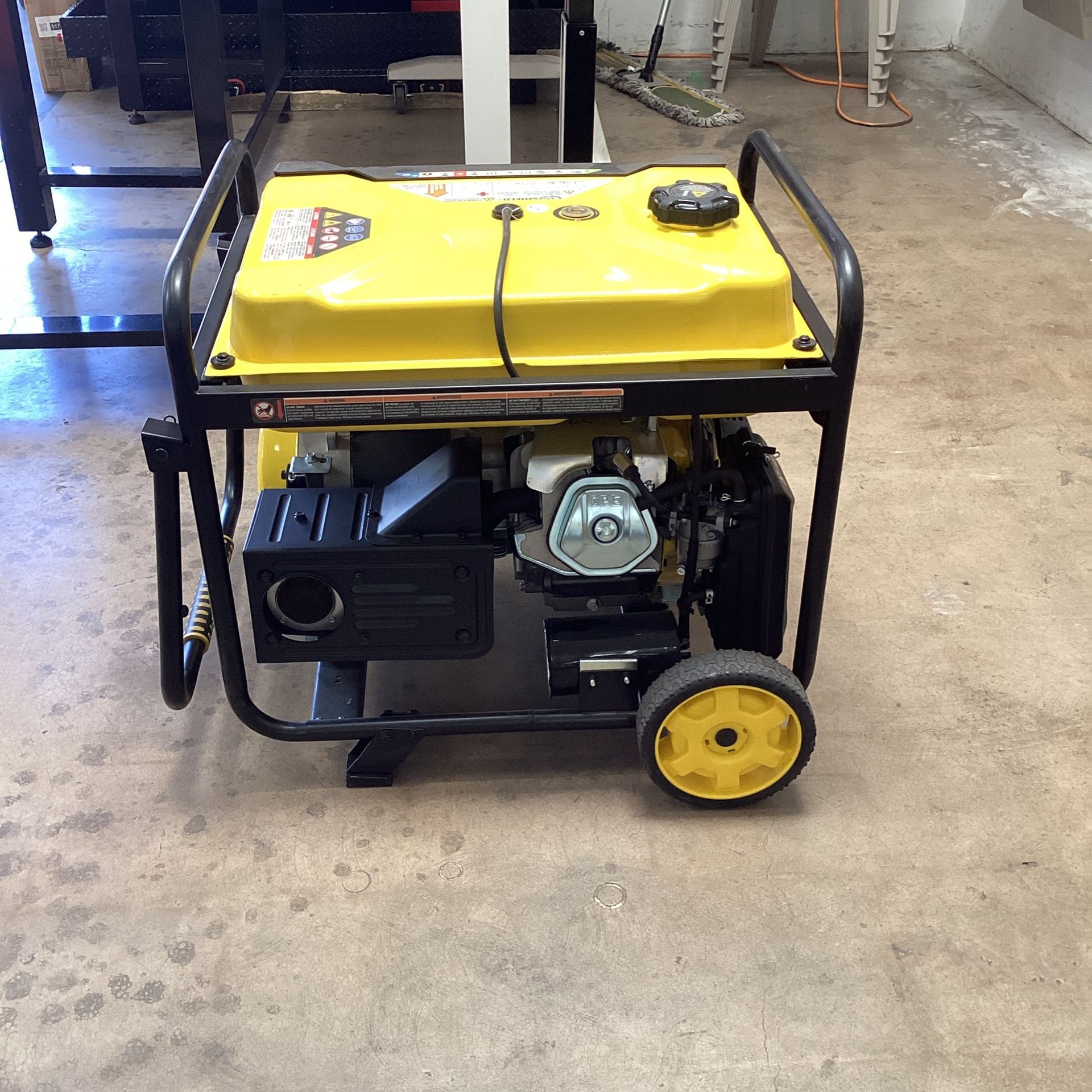 Champion 7850/6250-Watt Gasoline and Propane Powered Dual Fuel Portable Generator with CO Shield