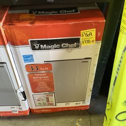 Magic Chef Compact Refrigerator 