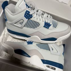 Jordan 4s Military Blue Size 9 New 