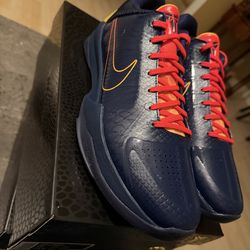 Kobe 5 Caitlin Clark Indiana fever size 12 men