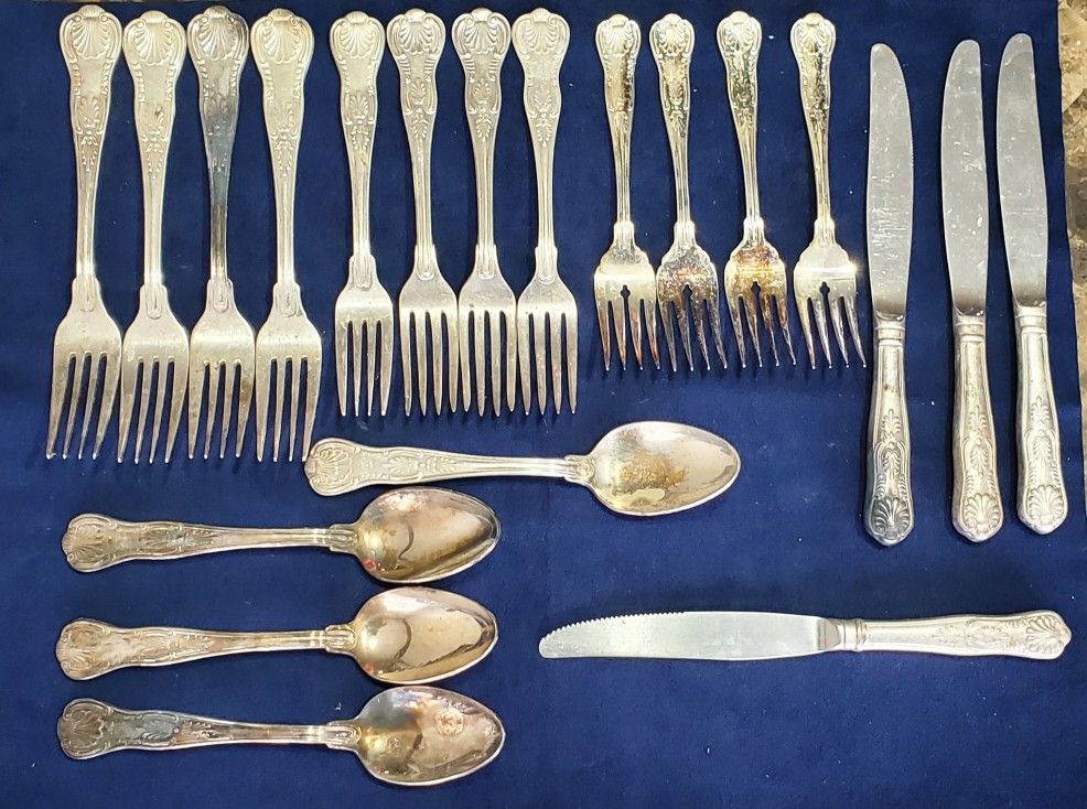 25 Pieces, Five Of Each, Silver Plate, Kings Patern, Vintage Silveware