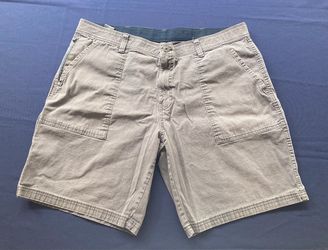 Men’s Shorts/ Pantalones Cortos para Hombre