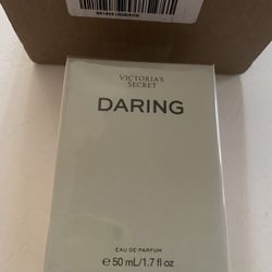 NEW VS Daring Eau de Parfum (1.7 oz/ 50 ml)