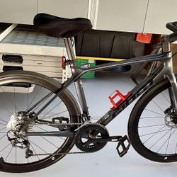 Giant TCR Road Bike - Like New