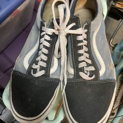 Vans tennis shoes men’s size 10 1/2 women’s size 12