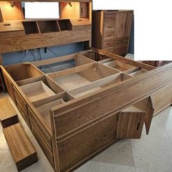 Bedroom Set Oak King Size Captains Bed - $1,000