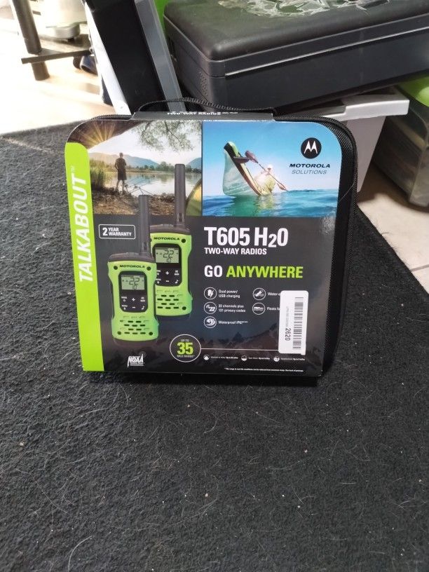 Motorola T605 H20 2 Way Radios Opened