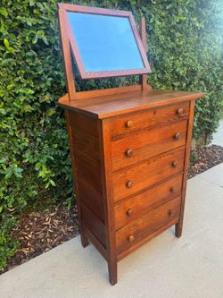 Antique Tiger Oak Dresser/Chest of Drawers