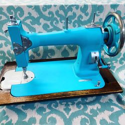VTG Hand Painted Sewing Machine