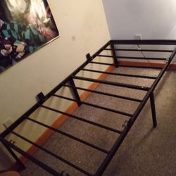 Twin Frame