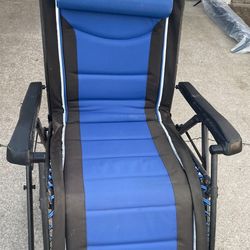 The Timber Ridge Zero Gravity Chair With Cup holder 