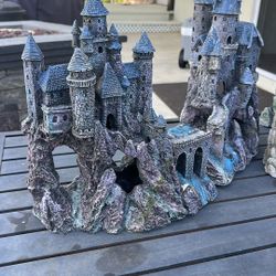 Castle For Fish Tank 