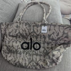 Alo Camo Tote Bag (Brand New With Tags)