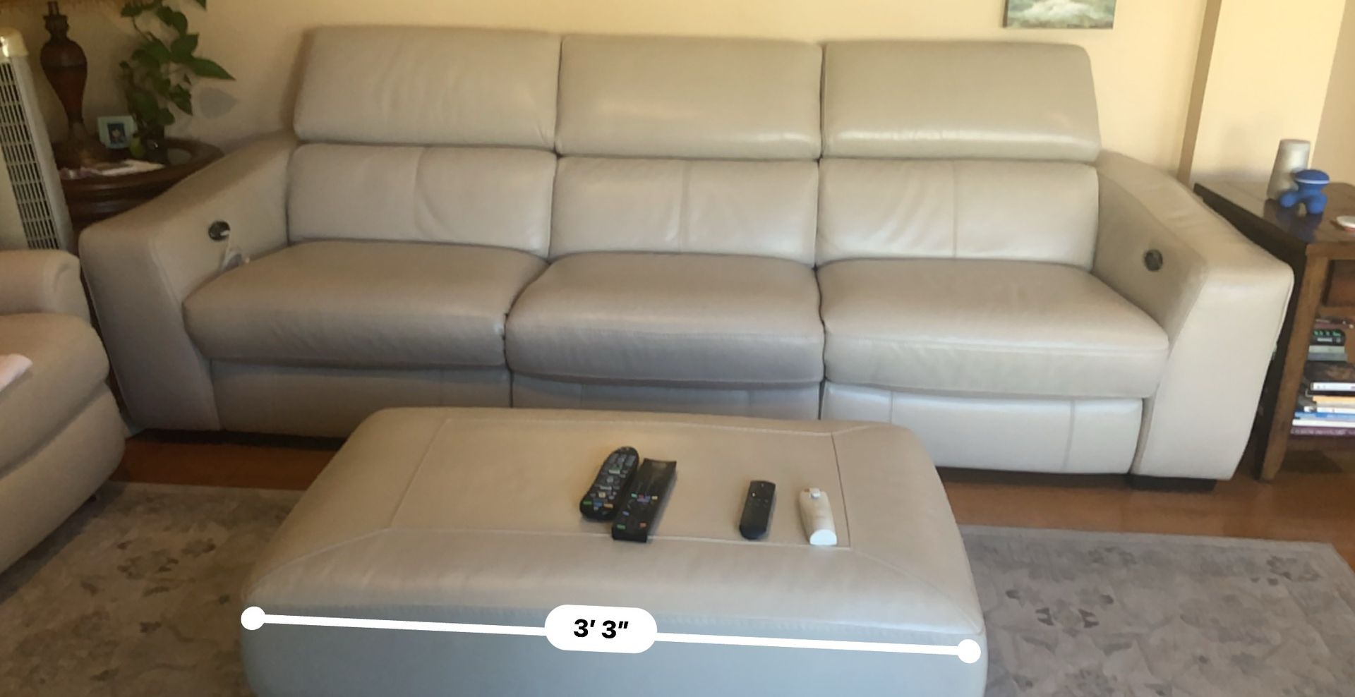 RECLINER COUCH WITH USB PLUGS