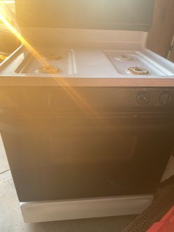 Kenmore gas stove ... works fine just needs to b cleaned ..