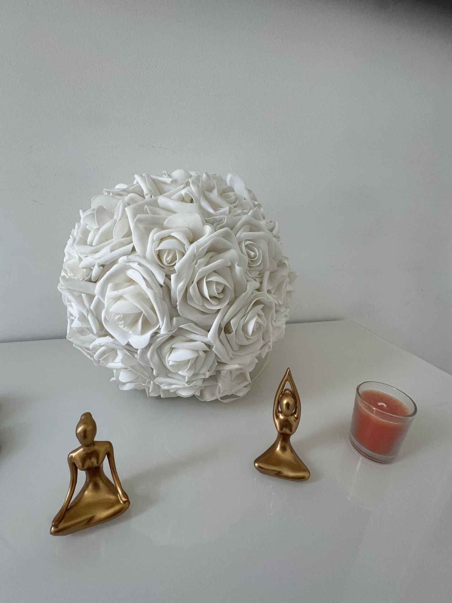 2 Rose Balls
