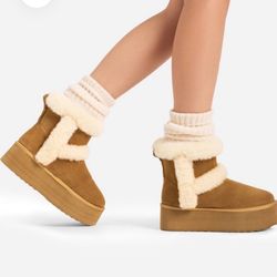 Memory Foam Ankle Boots Fuzzie Size 5