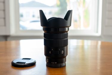 Sony E PZ 18-105mm F4 G OSS Lens – Excellent Condition