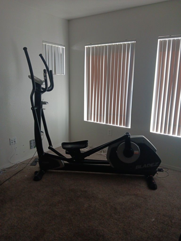  Eliptical Exercise Machine