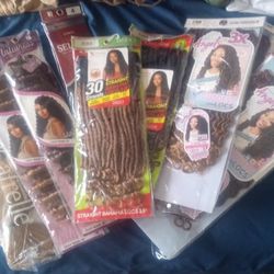 Different Bundles Of Hair 