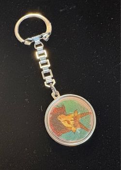 Vintage Lenticular Zodiac Keychain - Leo & Capricorn
